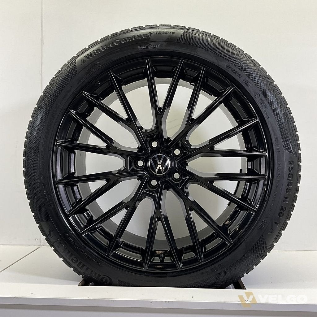 VOLKSWAGEN ID4 VELGEN BREEDSET WINTERBANDEN 20 INCH, Auto-onderdelen, Gebruikt, 255 mm, -, -