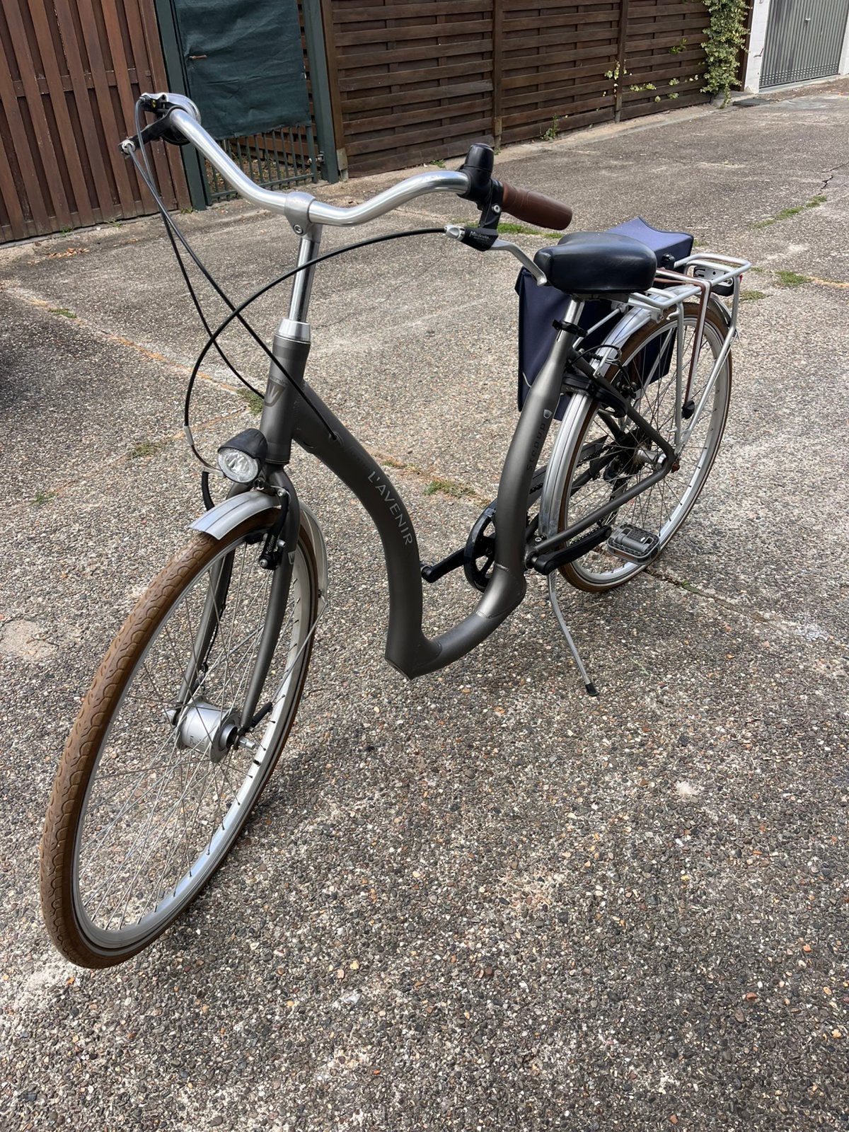 Damesfiets -Lage instap, Enlèvement, Comme neuf