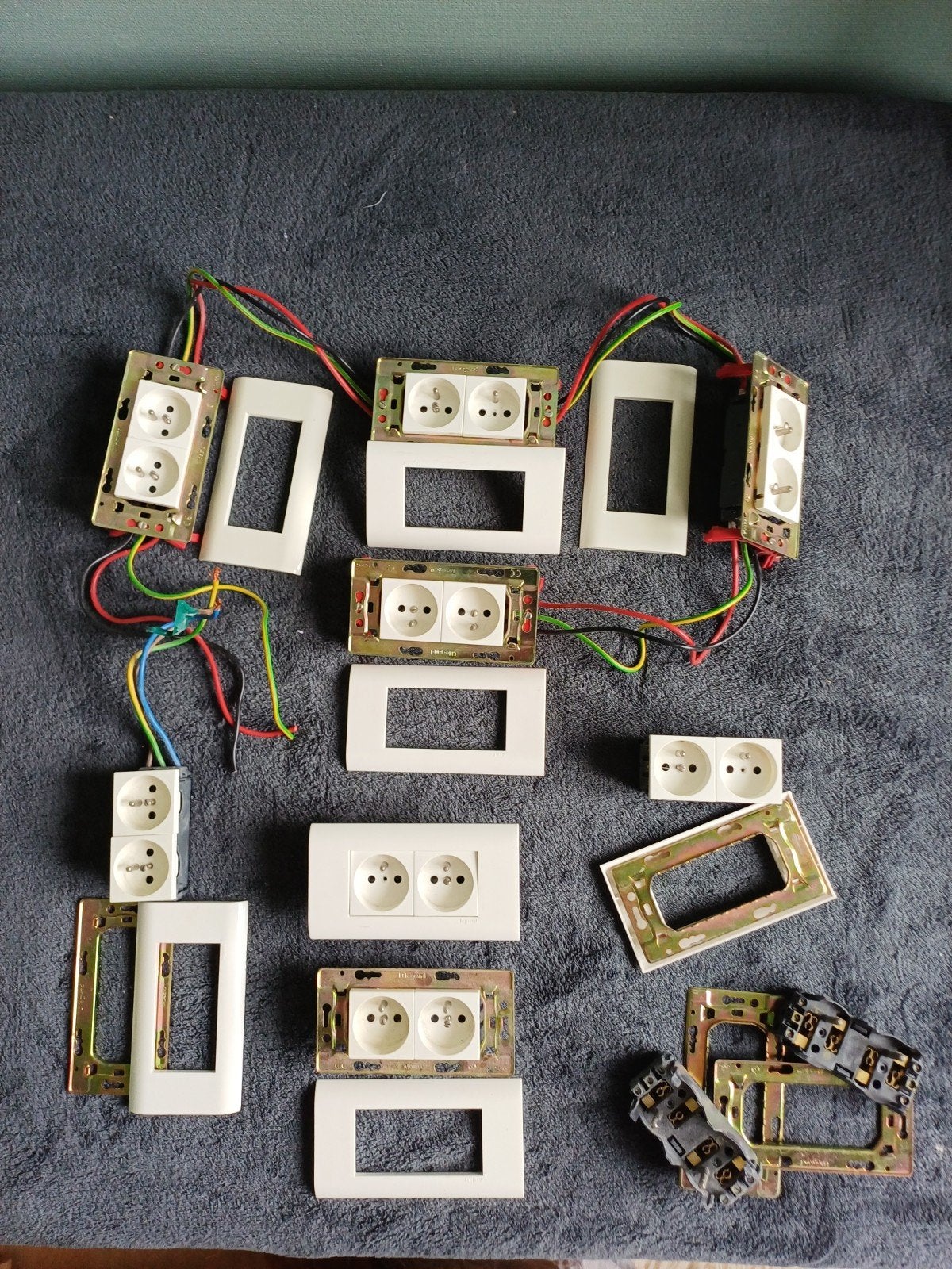 prises électriques Legrand, Enlèvement ou Envoi, Utilisé, Prise de courant