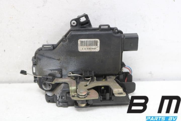 Portierslot rechtsvoor VW New Beetle 1C 3B1837016A, Utilisé