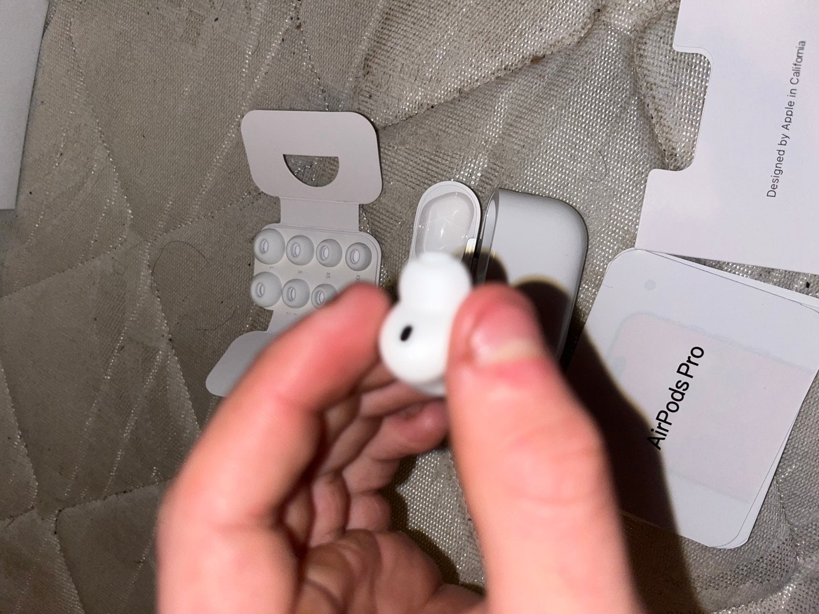 AirPods Pro 3, Télécoms, Neuf, Enlèvement ou Envoi, Indicateur de batterie, Apple