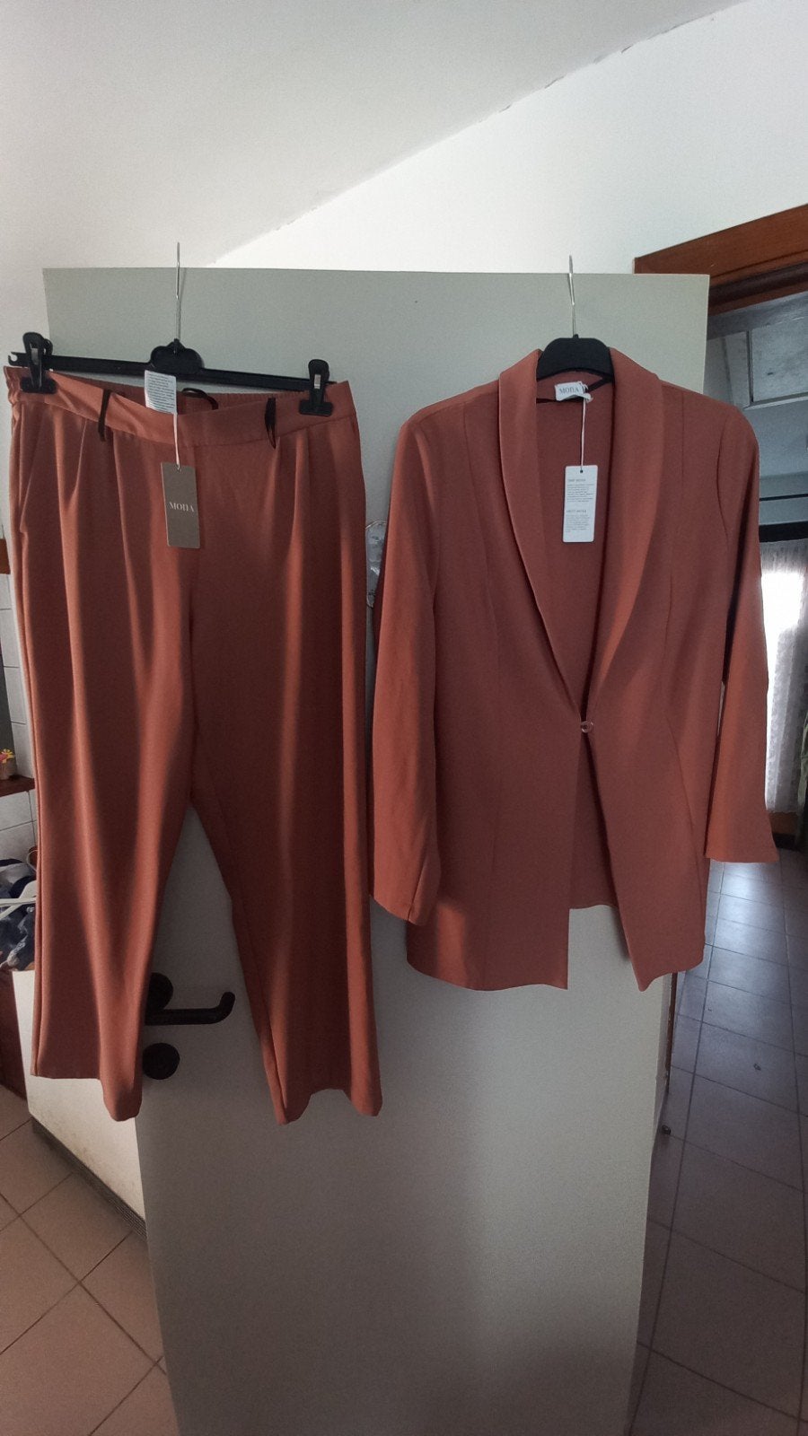 tailleur pantalon dame, Vêtements | Femmes, Mona, Enlèvement ou Envoi, Neuf, Taille 42/44 (L)