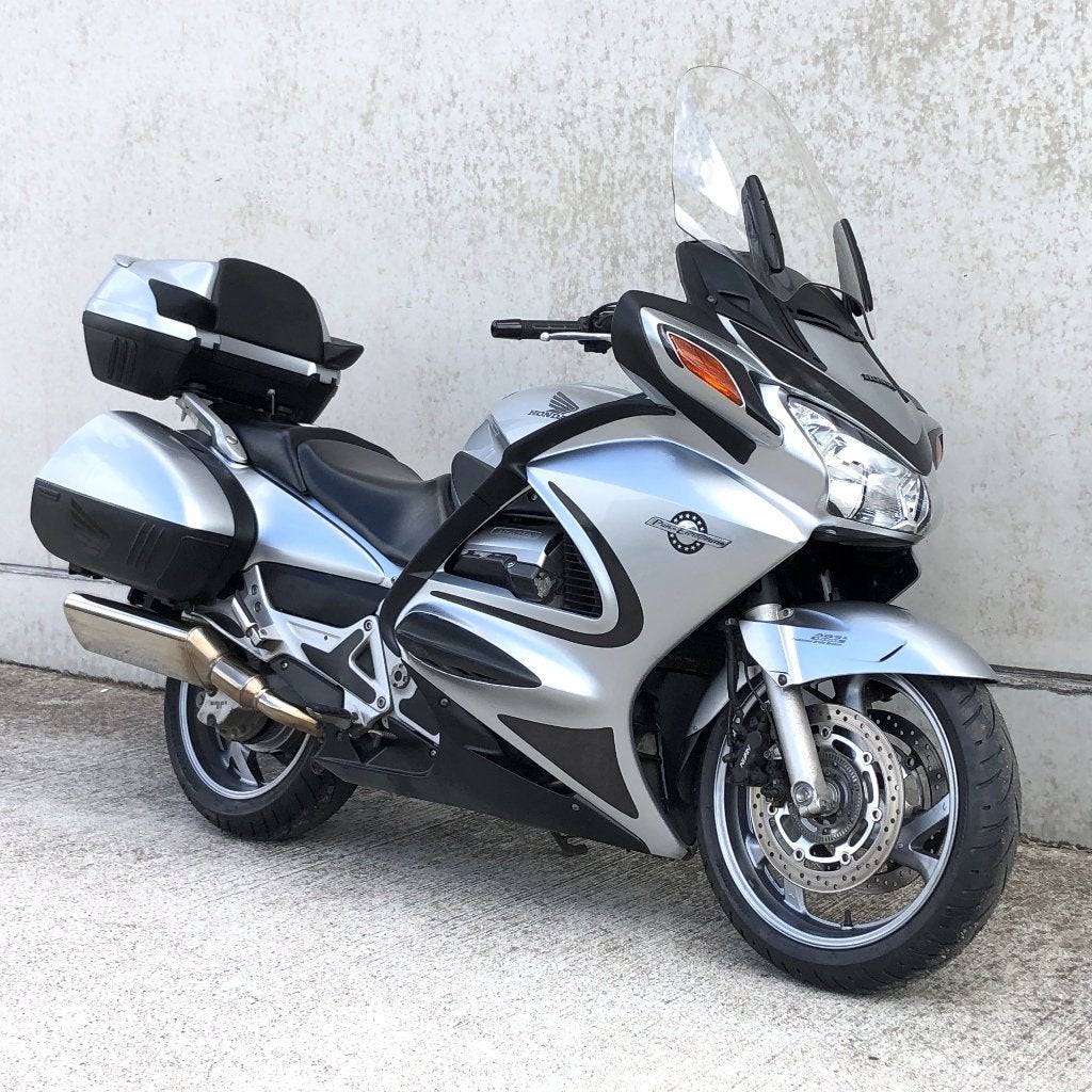 HONDA ST1300 A PANEUROPEAN GEKEURD GARANTIE, Motoren, 4 cilinders, Motorrijbewijs A, Meer dan 35 kW, Toermotor