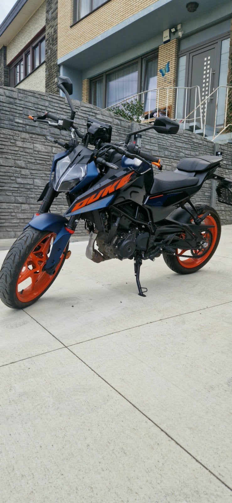 KTM DUKE 125, Motos, Occasion, ABS, 1 cylindre, Manuelle