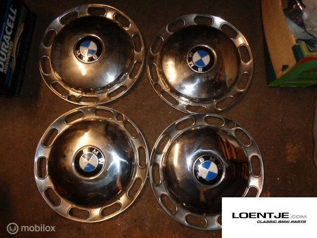 nette set wieldoppen BMW 02-serie 1602 1802 2002 touring etc, Auto-onderdelen, Gebruikt, Ophalen of Verzenden, BMW, BMW