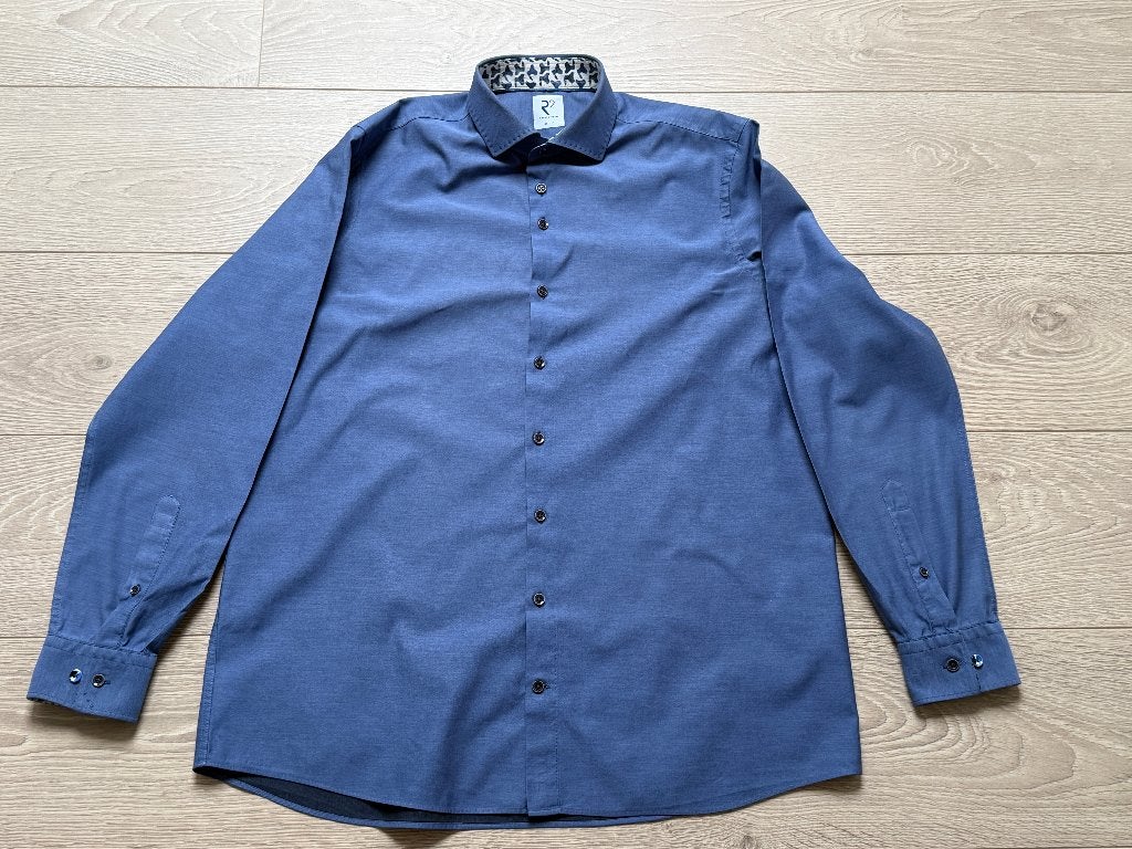 Herenhemden R2 Amsterdam maat 43 (2 stuks), Kleding | Heren, Ophalen of Verzenden, Gedragen, Blauw, R2 Amsterdam