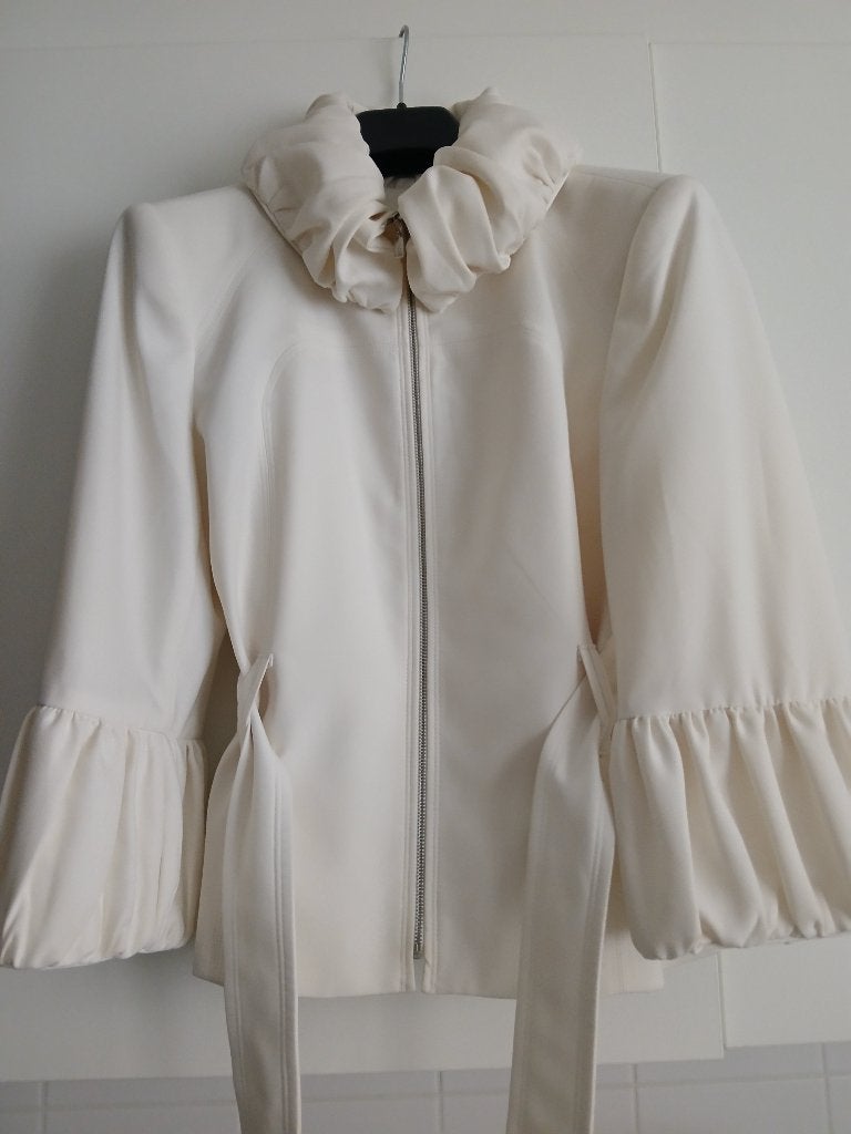 Zara jas met pofmouwtjes, Kleding | Dames, Jassen | Zomer, Overige kleuren, Zara, Ophalen of Verzenden, Zo goed als nieuw