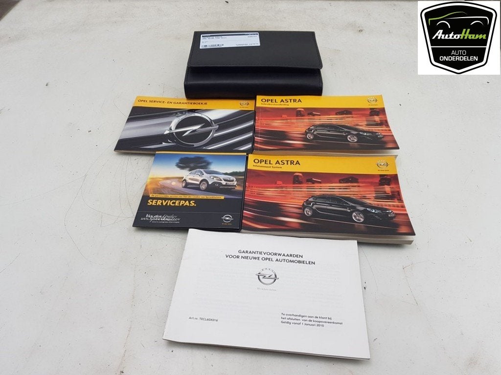 MANUEL UTILISATEUR Opel Astra J GTC (PD2 / PF2), Utilisé, Opel