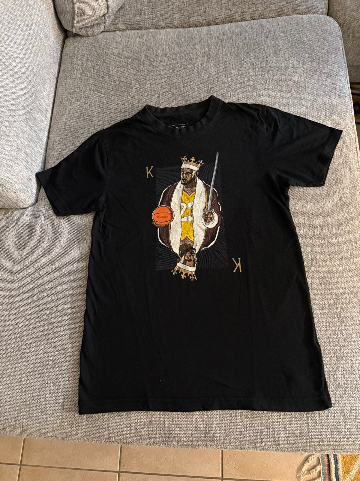 zwarte medium jongens/mannent-shirt Lebron James, Verzenden, Zo goed als nieuw, Maat 48/50 (M), Zwart