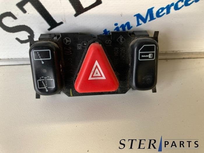 Paniekverlichtings Schakelaar van een Mercedes E-Klasse, Auto-onderdelen, Gebruikt, -, Ophalen of Verzenden, -