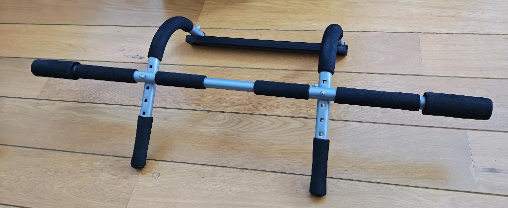 Barre de traction, Sports & Fitness, Équipement de fitness, Enlèvement, Utilisé, Barre de traction