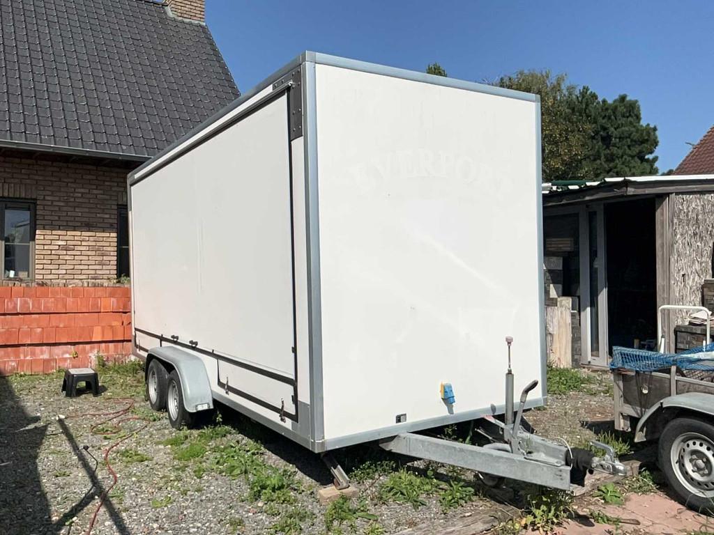 Camion alimentaire Saelens S3500D 2004, Utilisé