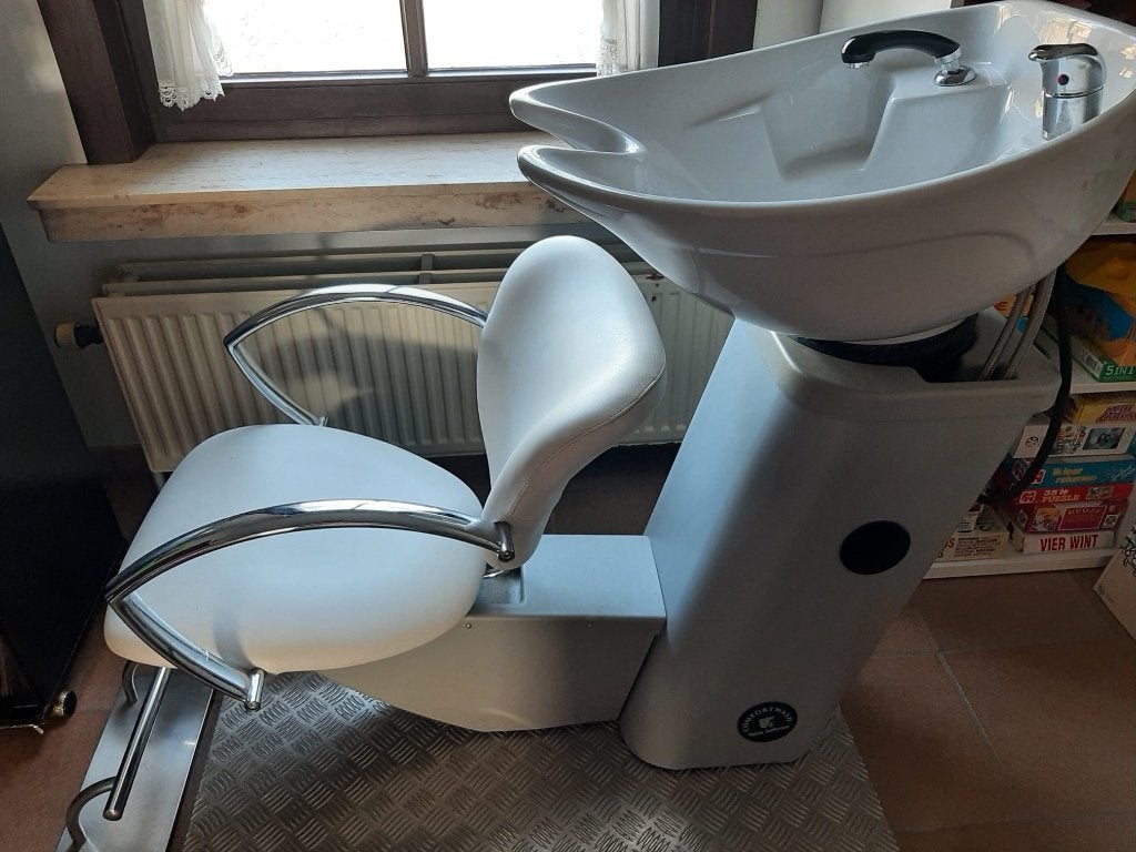Kappersopleiding met wasunit, Ophalen, Gebruikt