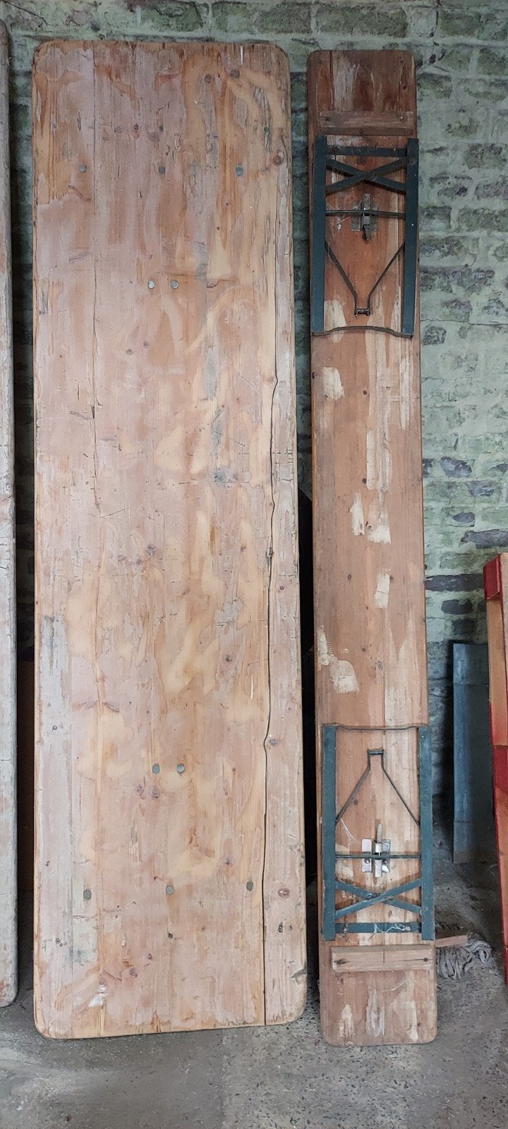 Trait tafel en 2 banken, Ophalen
