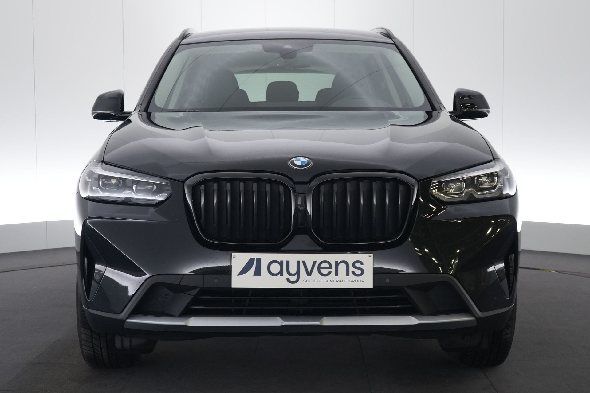 (2DFA204) BMW X3, Euro 6, 136 pk, Zwart, Leder