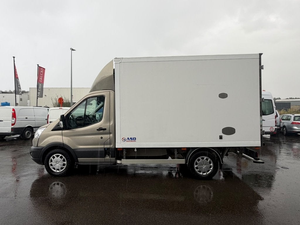 Ford Transit (Stock ID 15443) — 4