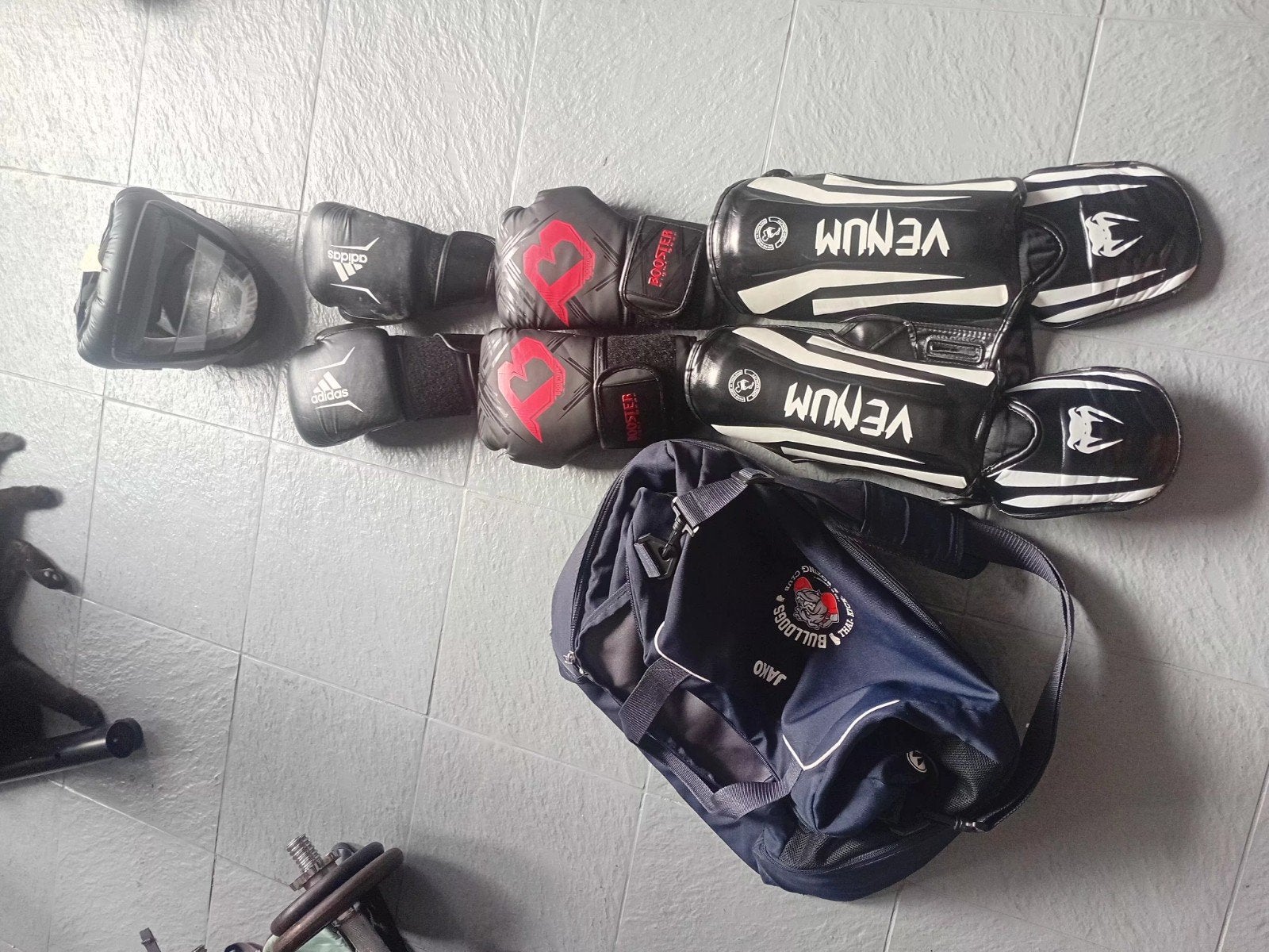 kickboxset, Handtassen en Accessoires, Bedels, Ophalen