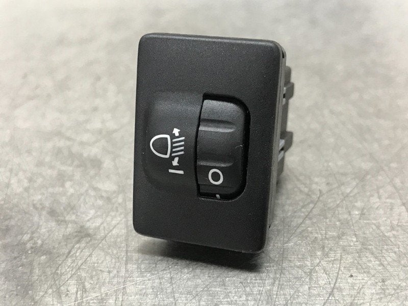 KOPLAMP IHV SCHAKELAAR Toyota Auris (E15) (01-2006/09-2012), Gebruikt, Toyota