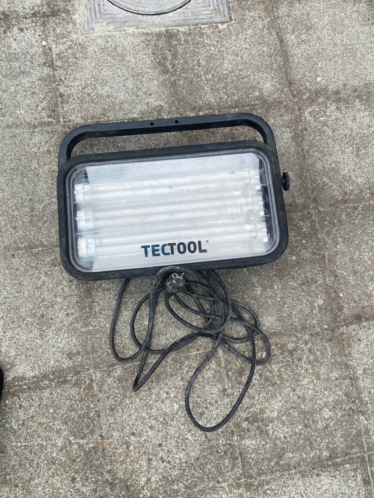 Lampe de construction/lampe de travail TECTOOL 3x36W TL, Bricolage & Construction, Éclairage de chantier, Enlèvement, Comme neuf