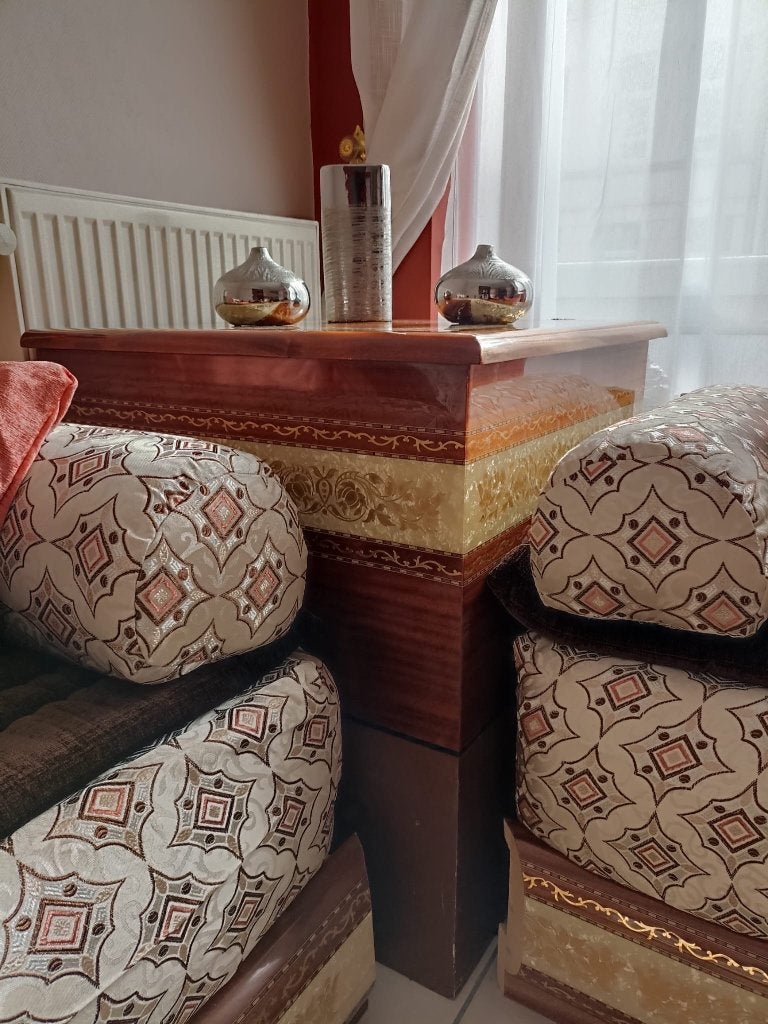 Salon marocain complet à vendre, Huis en Inrichting, Zetels | Complete zithoeken, Ophalen, Zo goed als nieuw, Hout
