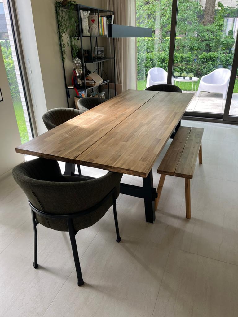 Eettafel SKOGSTA inclusief eetkamerstoelen en bankje, Ophalen, Gebruikt, 6 tot 8 stoelen