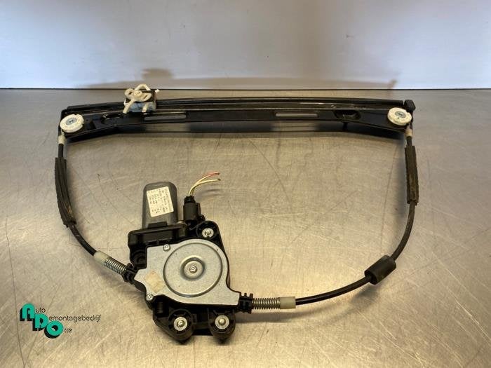 Mécanique vitre 4portes avant gauche d'un Fiat Panda (Panda, -, 3 mois de garantie, Utilisé, Fiat