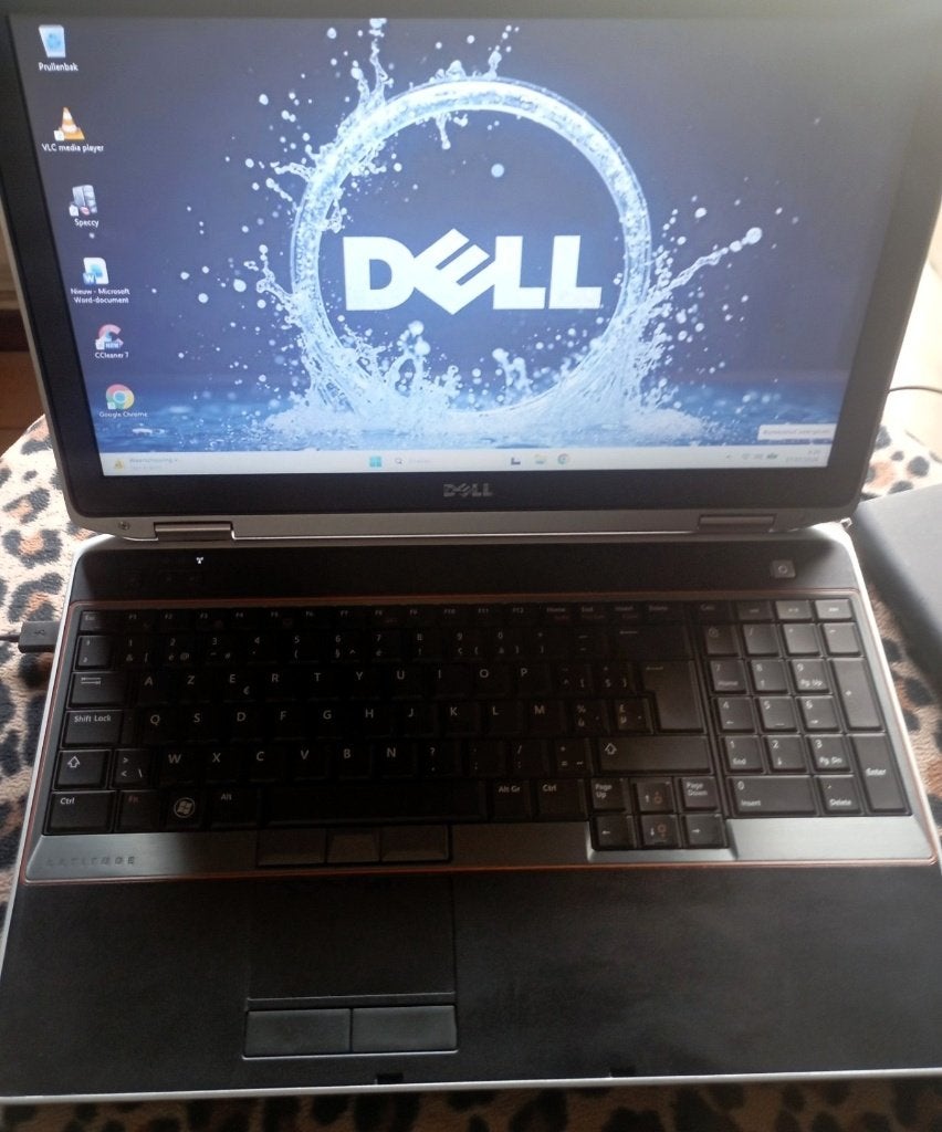 DELL  I,5 / Wind. 11 Pro./ SSD 240 gb./8 RAM / 16 ", I,5, 8 GB, 240 SSD, Ophalen of Verzenden