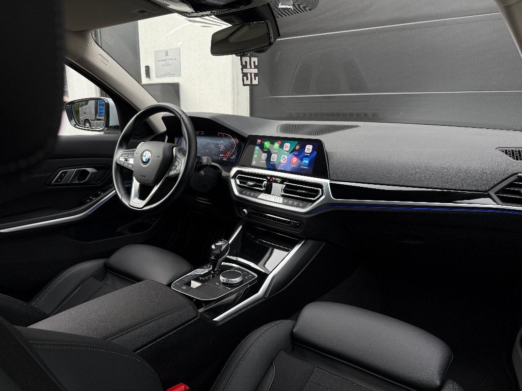 BMW 320dA Touring SPORT LINE | 19" | CarPlay | AMBIENT |, Auto's, Automaat, Achterwielaandrijving, 1995 cc, 4 cilinders