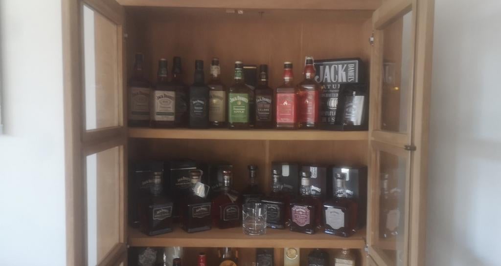 Jack daniels, Ophalen