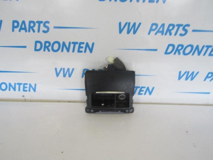 Cendrier avant d'un Audi A4, -, 3 mois de garantie, Audi, Utilisé