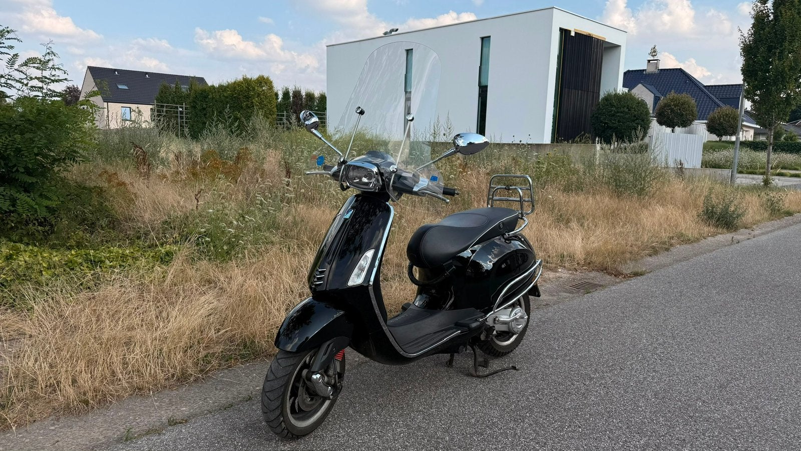 Vespa Sprint (Klasse B), Fietsen en Brommers, Ophalen, Klasse B (45 km/u), Zo goed als nieuw