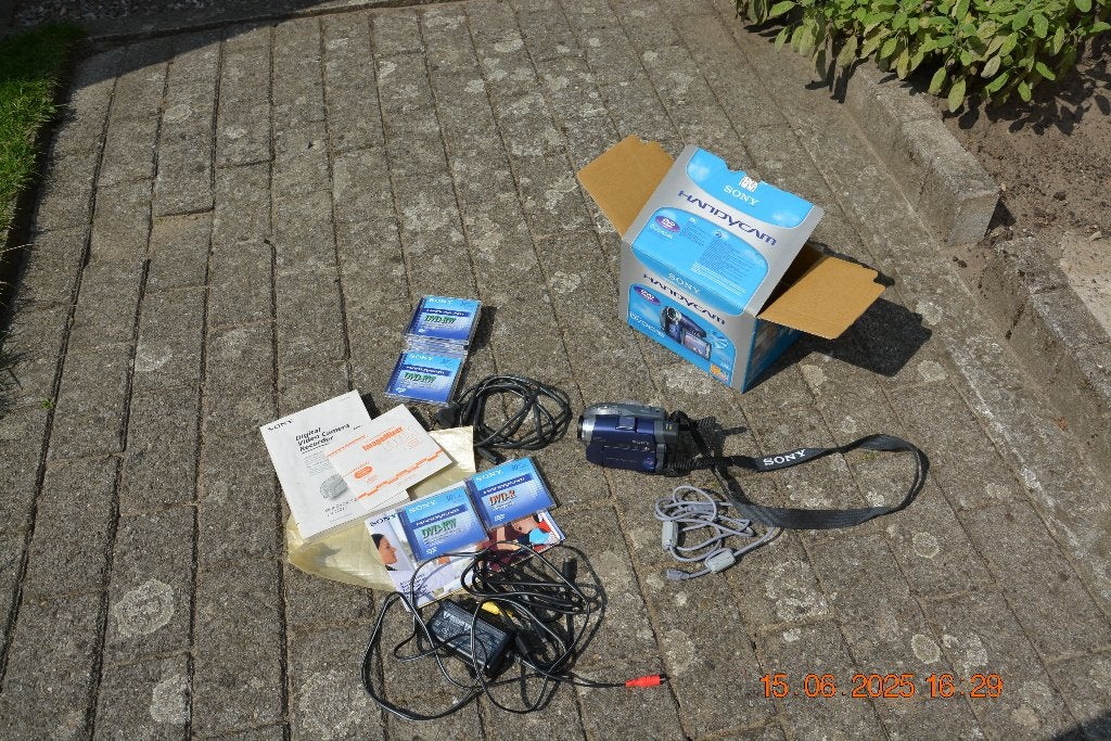 Sony Handycam DCR-DVD101E, Audio, Tv en Foto, Ophalen, 20x of meer, Zo goed als nieuw, DVD