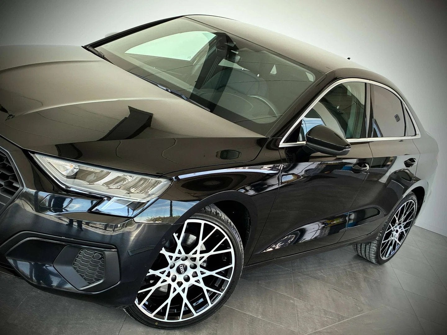 Audi A3 2.0 TDi SPORT-1ERPRO-COCKPIT-CARPLAY-CUIR-CAMERA-JAN, Cuir, Achat, Entreprise, Noir