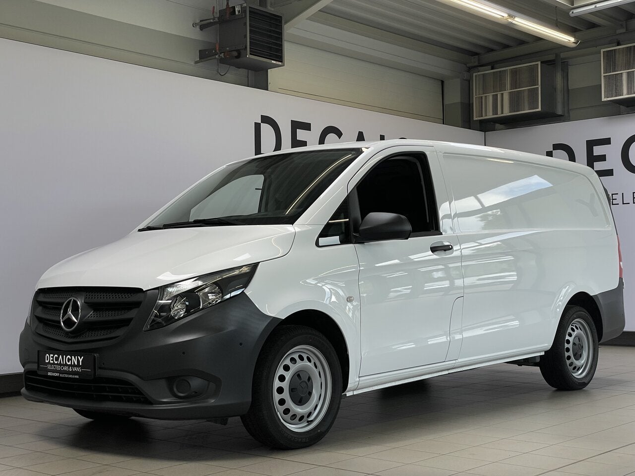 Mercedes-Benz Vito 116 CDI L2 *Camera*Reservewiel*App Conne, Autos, Camionnettes & Utilitaires, Cuir, Achat, Entreprise, 3 places