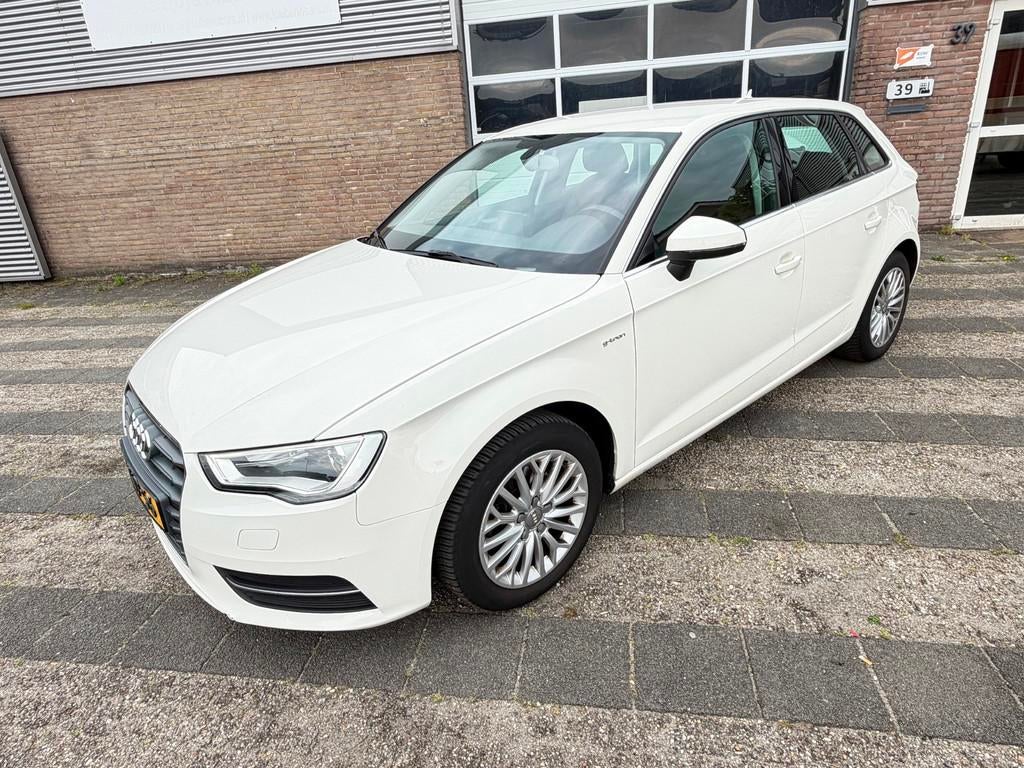Audi A3 Sportback 1.4 TFSI Ambiente Pro Line Plus g-tron (ga, 1395 cm³, Euro 6, 5 places, Automatique