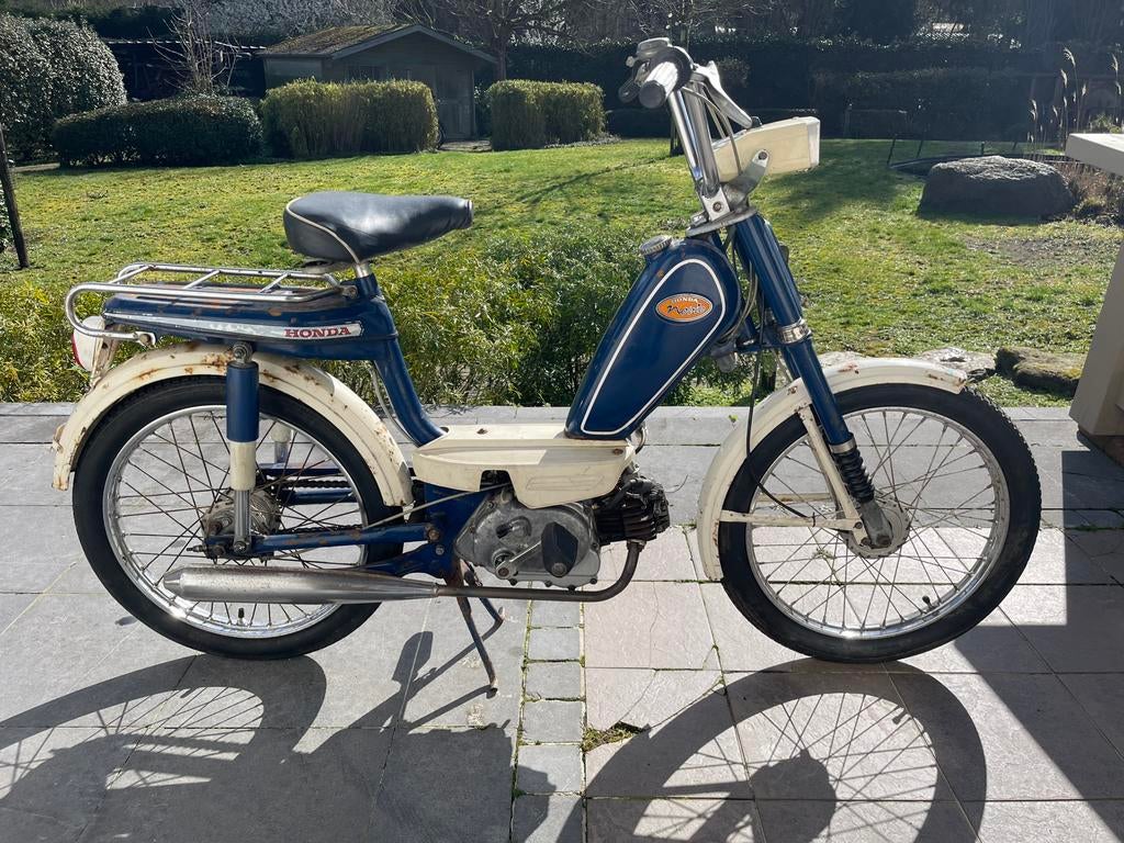 Novia, Fietsen en Brommers, Ophalen