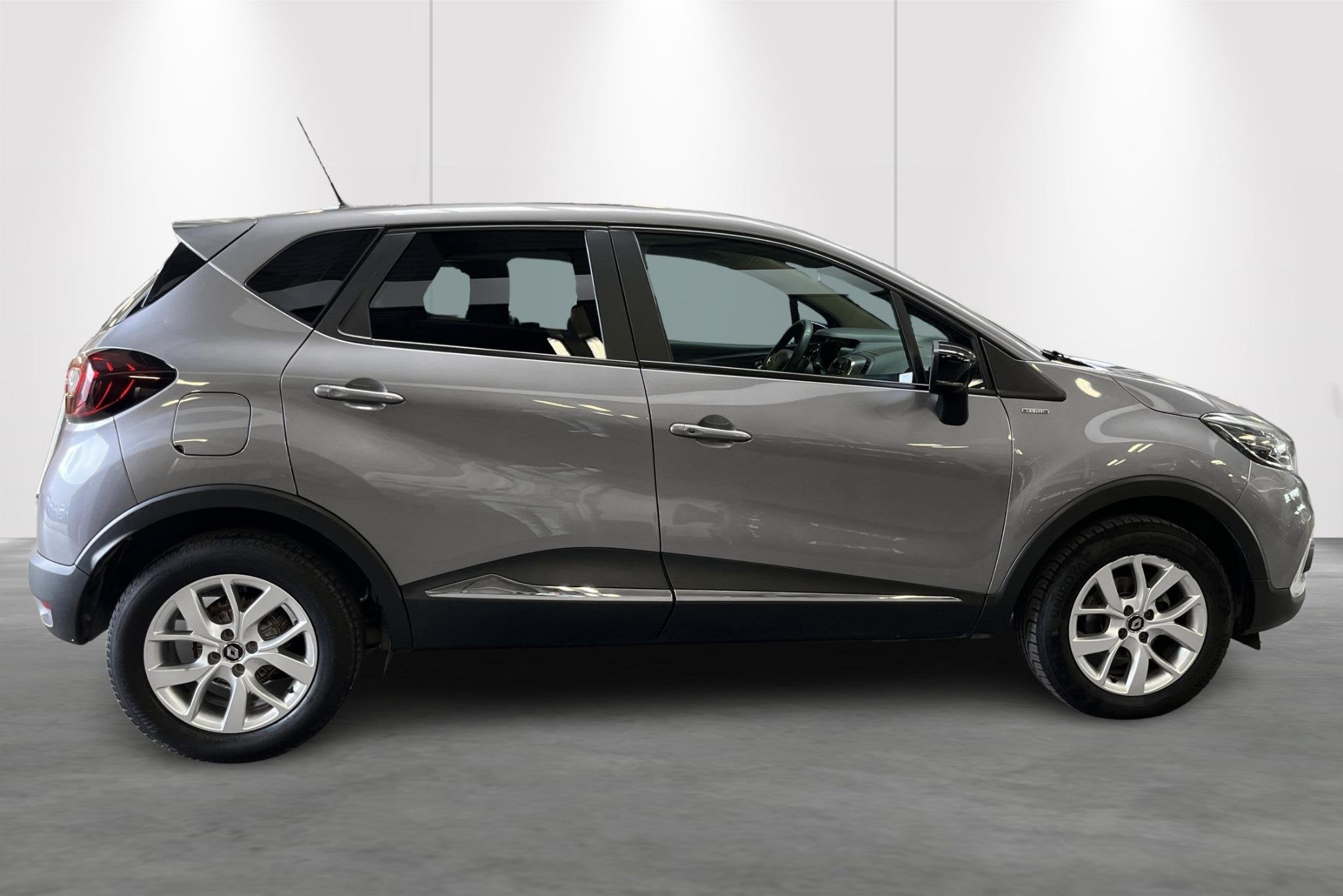 Renault Captur Energy TCe 90 Limited#2, Voorwielaandrijving, Stof, Gebruikt, 620 kg