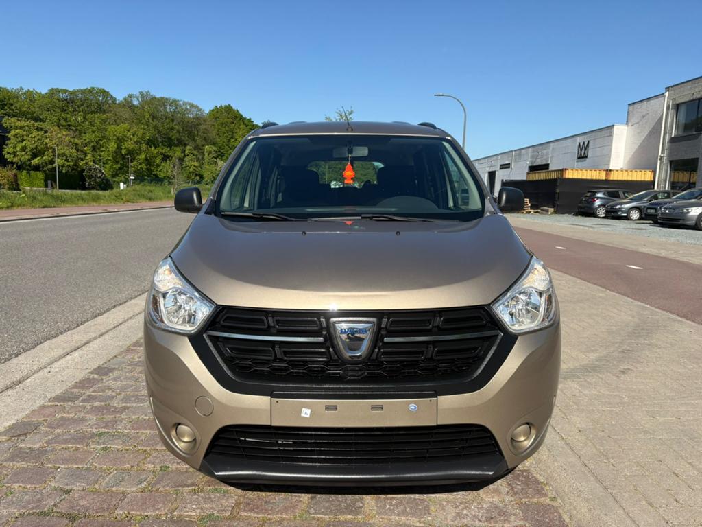 Dacia Lodgy | 12 Maanden Garantie | 112 Dkm | Benzine |2019|, Auto's, Dacia, Voorwielaandrijving, Testrit aan huis, 139 g/km, Handgeschakeld