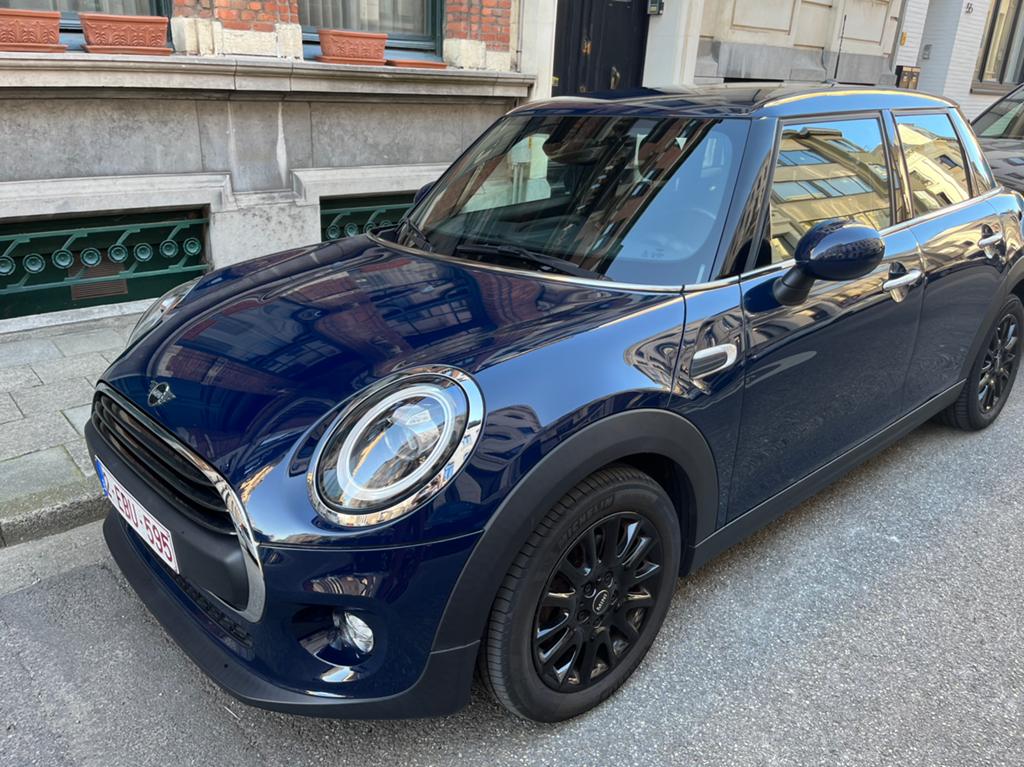 MINI One 2018 | 5-deurs | 60.000 km | Perfecte staat, Euro 6, Blauw, Leder en Stof, Handgeschakeld