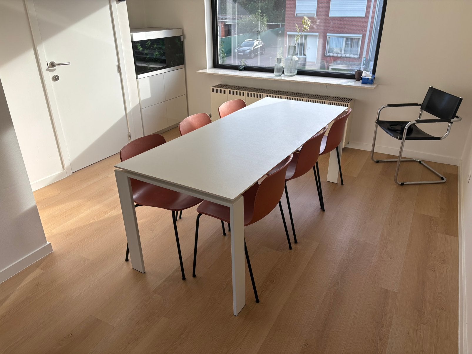Tafel Kartell + stoelen Hay, Huis en Inrichting, Ophalen, Zo goed als nieuw