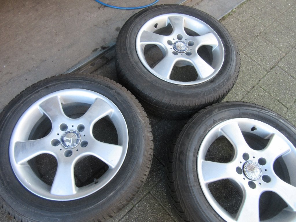 Mercedes-Benz velgen + banden 205/60R16, Ophalen, 16 inch, 205 mm, Band(en)