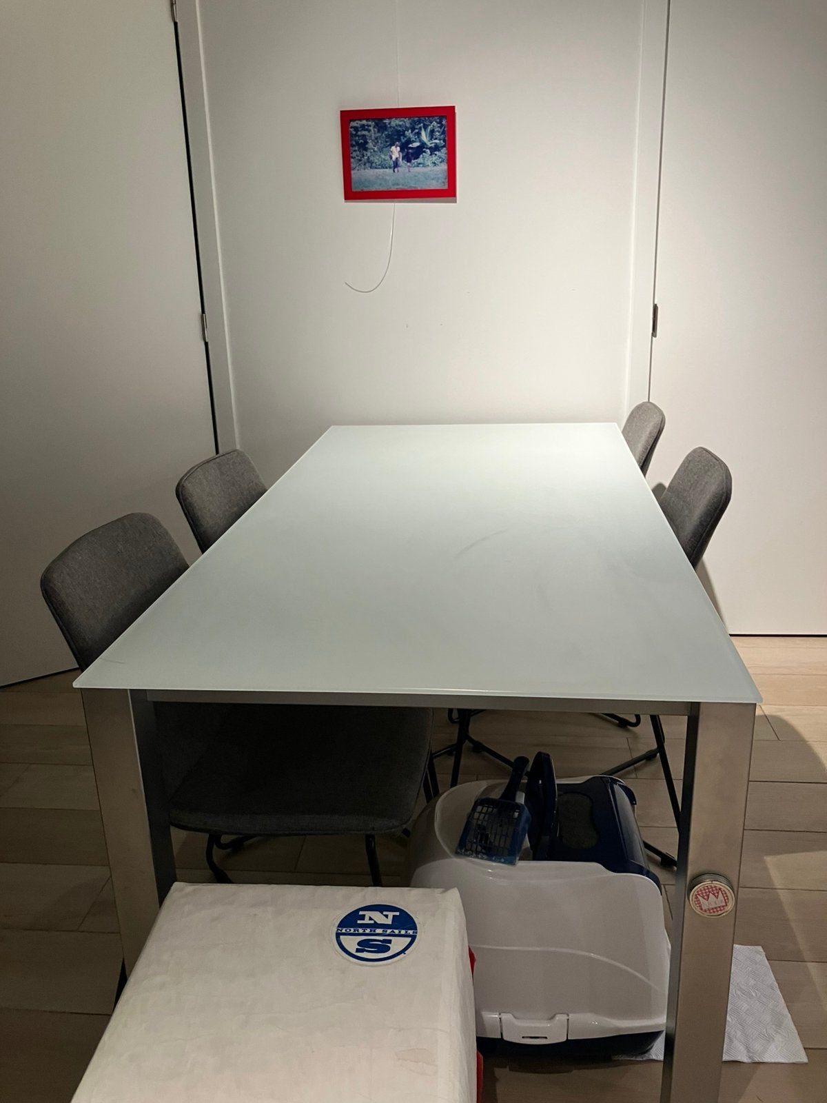 Tafel met melkglas GRATIS, Huis en Inrichting, Ophalen, Zo goed als nieuw