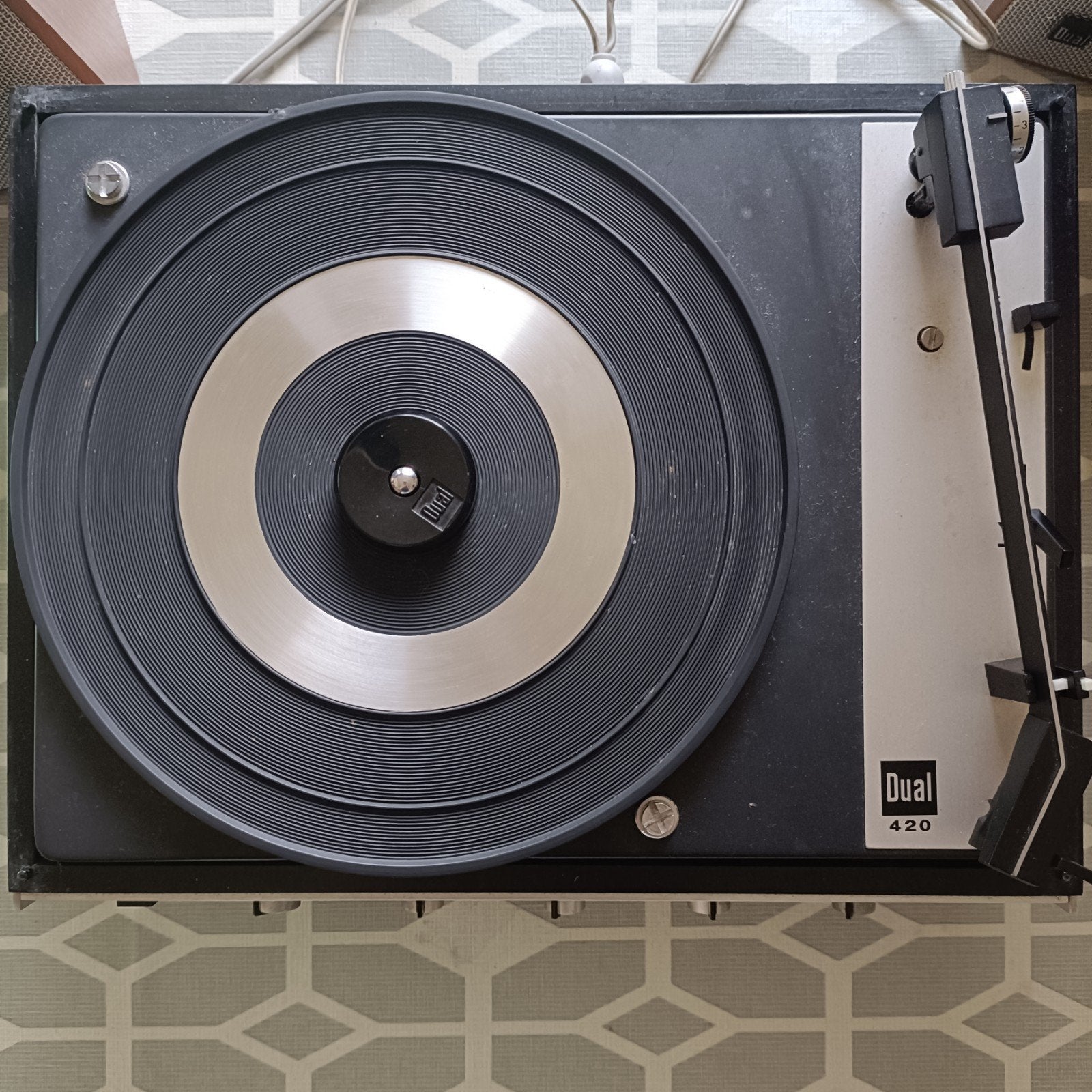 Dual platenspeler 420 met bijhorende retro boxen, Enlèvement, Tourne-disque, Dual