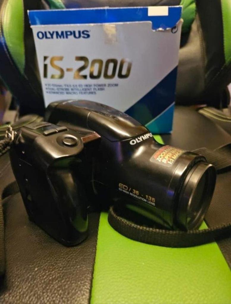 Olympus is 2000, TV, Hi-fi & Vidéo, Caméscopes numériques, Enlèvement