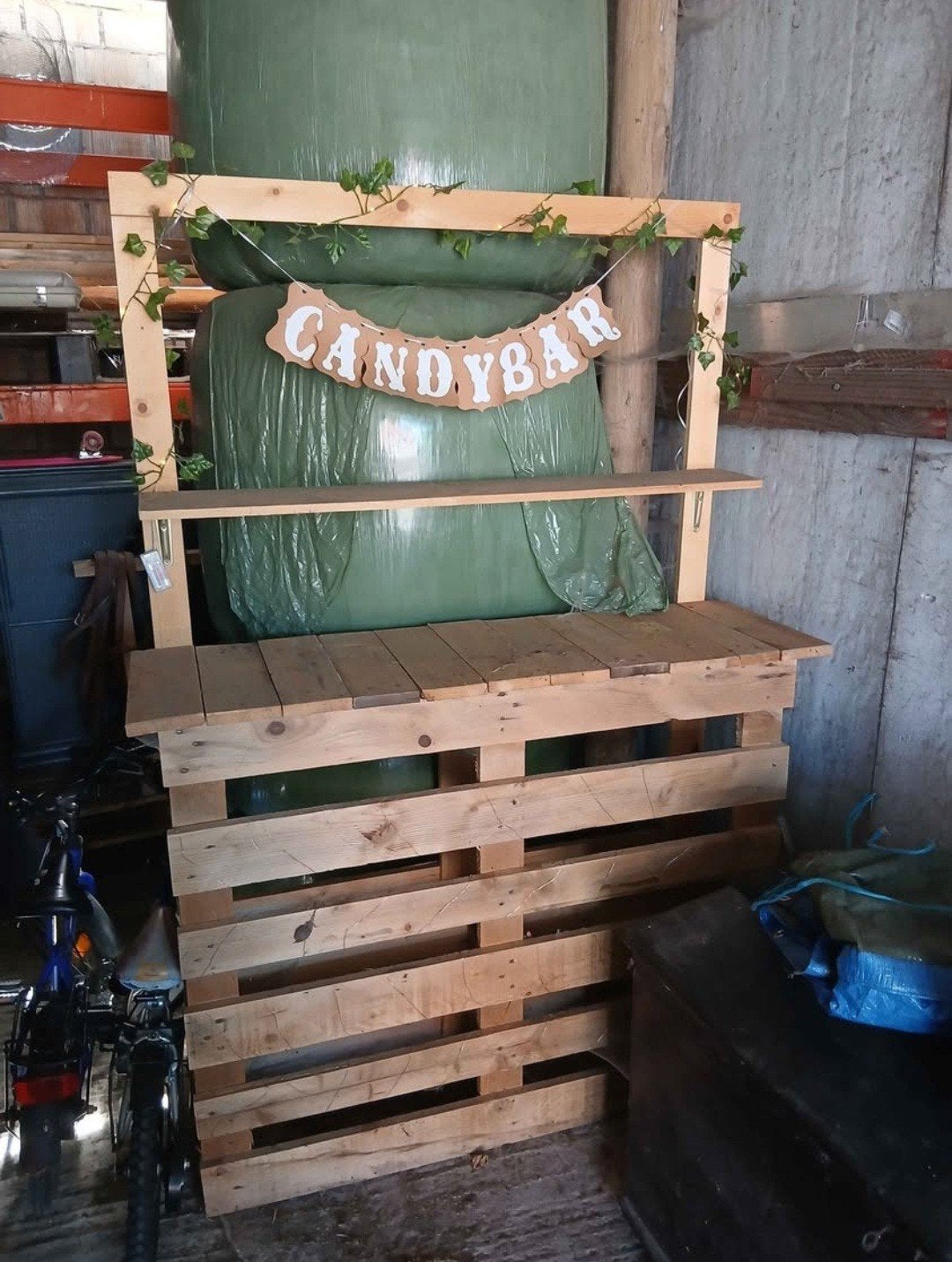 (candy) Bar, Enlèvement