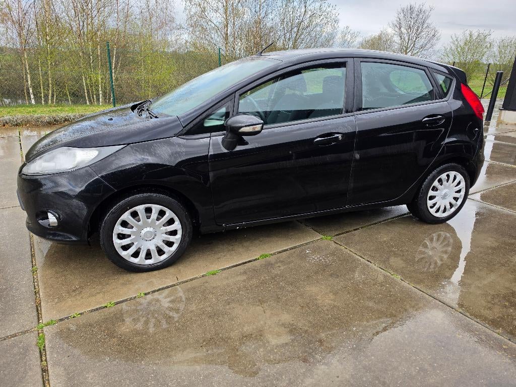 Ford Fiesta 1.3i Trend 2012 Airco 130.000 km + Garantie, Auto's, Ford, Euro 5, Zwart, Bedrijf, 5 deurs