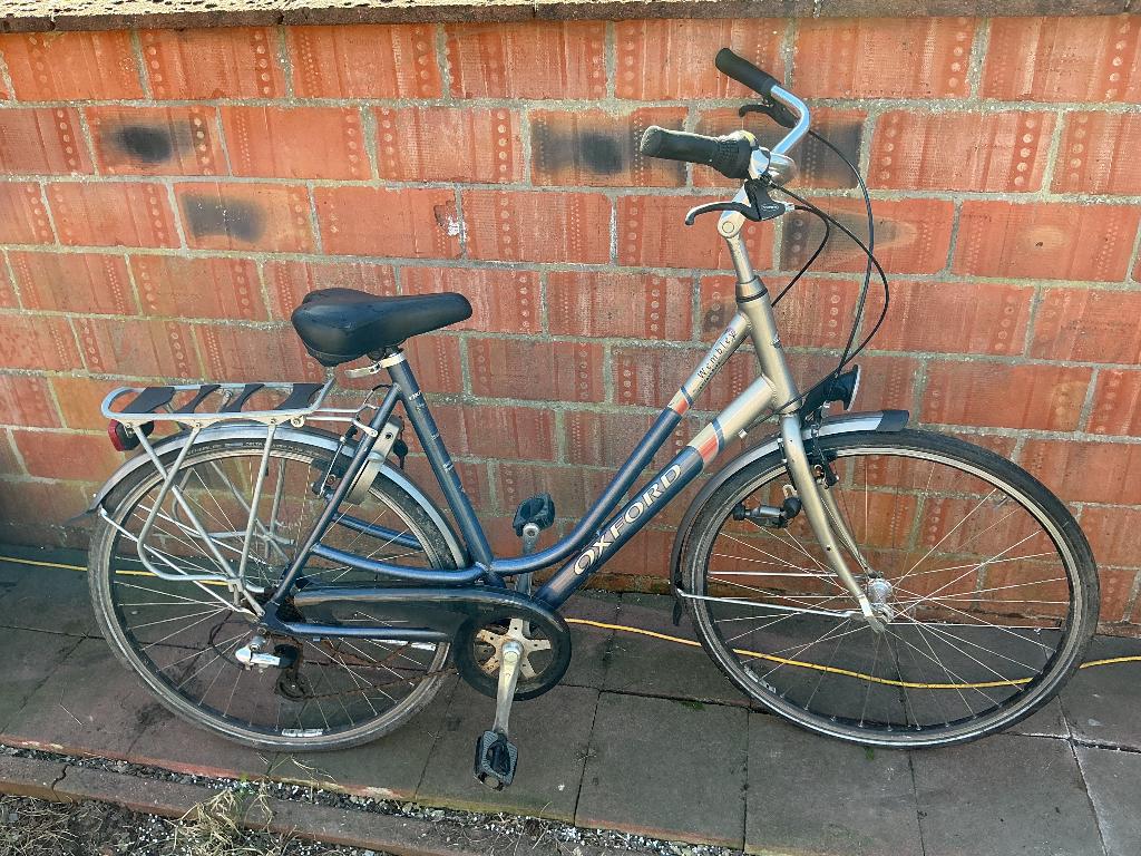 Oxford Wembley Damesfiets (28”) – Comfortabel & Betrouwbaar, Fietsen en Brommers, Fietsen | Dames | Damesfietsen, Versnellingen