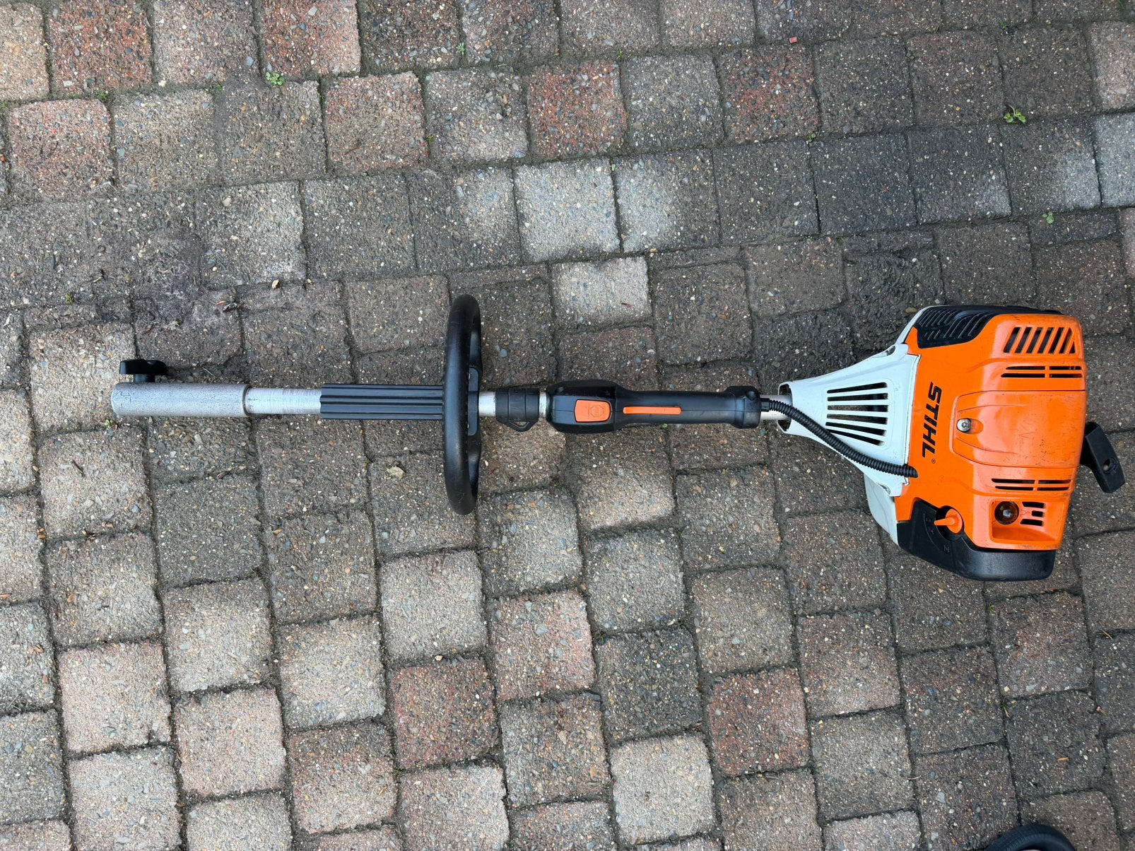 Stihl km 131R, Enlèvement, Utilisé, Essence