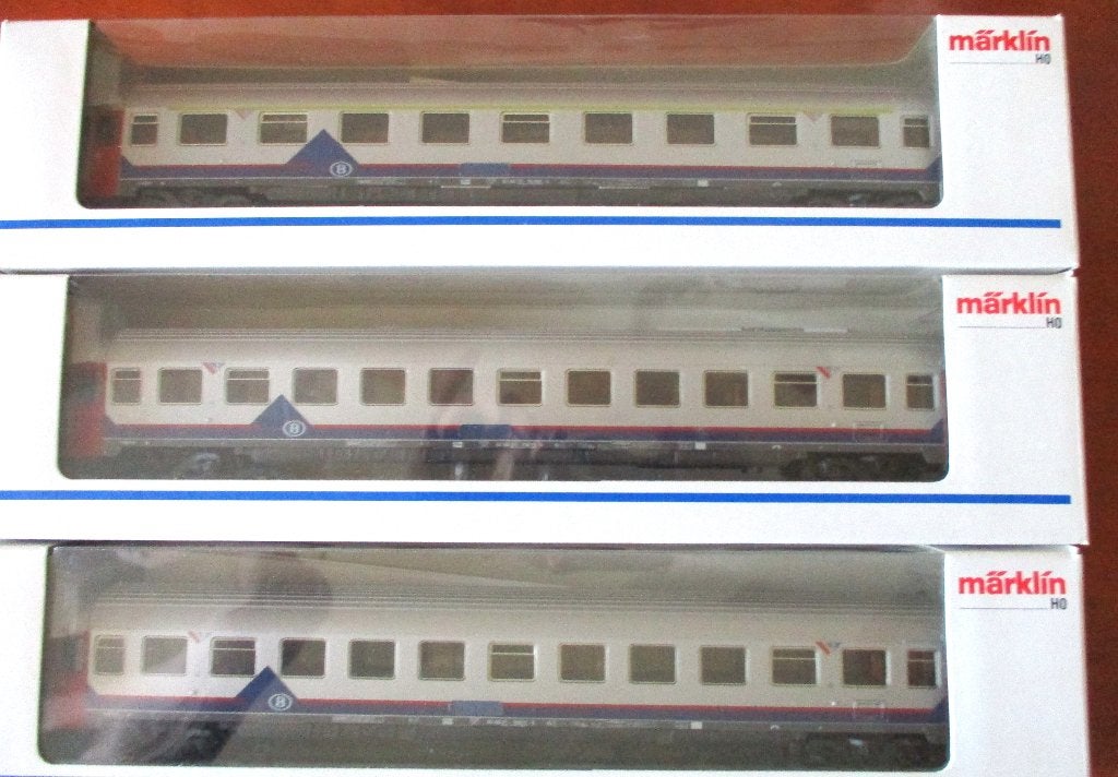 Märklin NMBS/SNCB voitures Memling avec phares et passagers, Neuf, Analogique, Enlèvement ou Envoi, Courant alternatif
