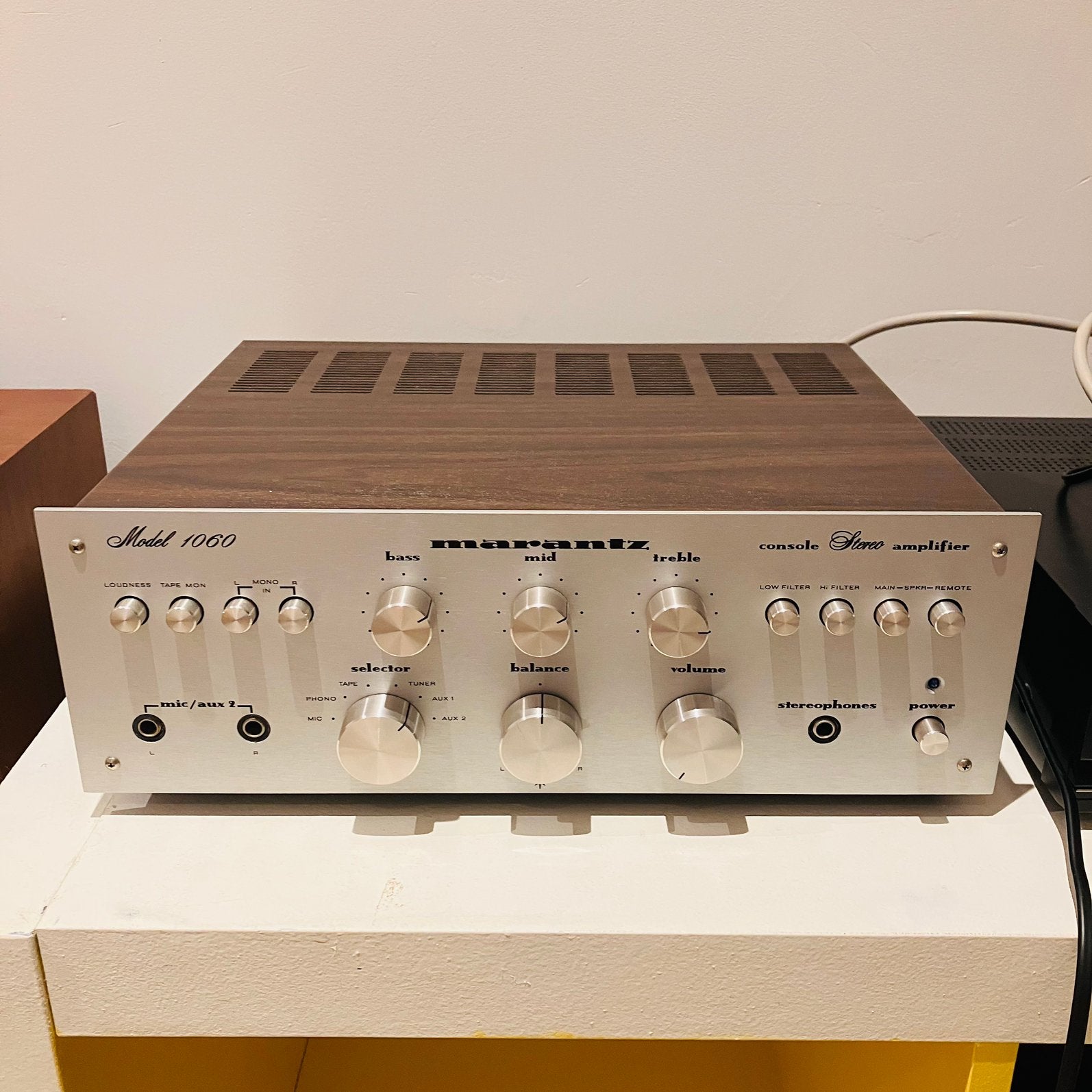 Marantz 1060, TV, Hi-fi & Vidéo, Enlèvement, Comme neuf, Moins de 60 watts, Marantz